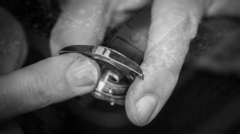 Rolex submariner polijsten polishing by Dik Wakker  .